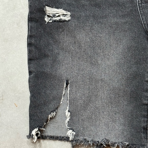 Blank NYC The Dean Classic Cutoff Denim Shorts in It's In The Bag sz 26 - Picture 10 of 10